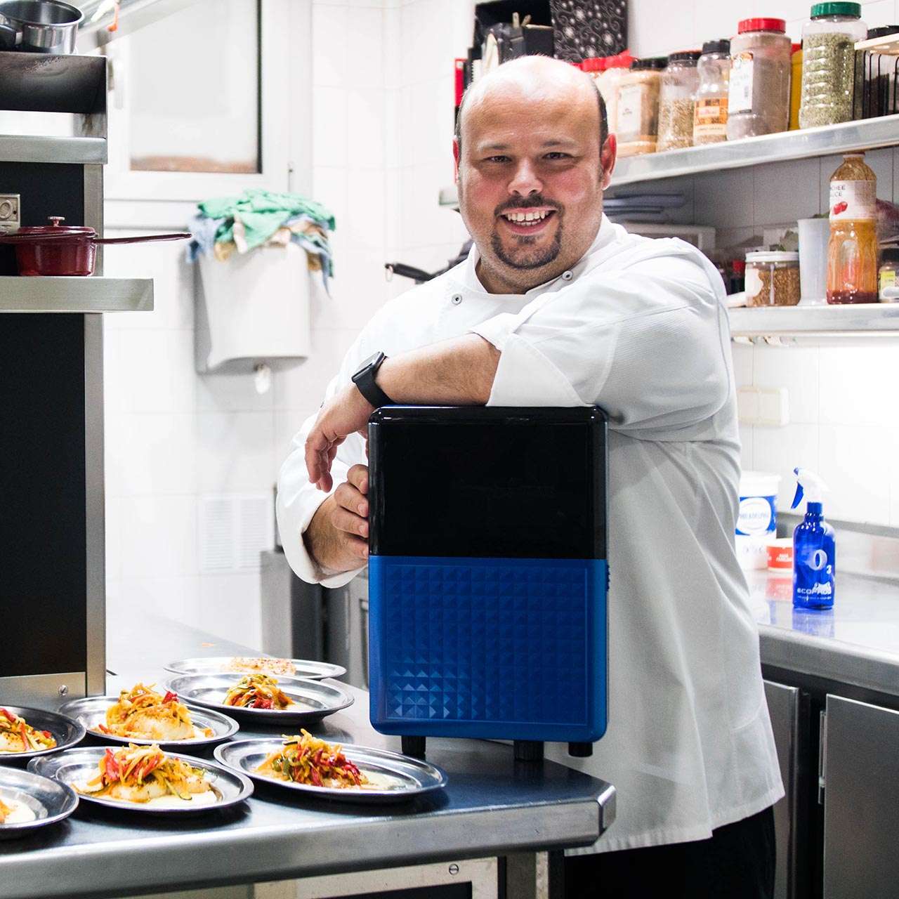 Chef explaining ozonated water cleaning
